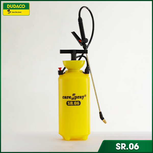 SR.06 – Bình 6 lít xách tay gọn nhẹ kiểu châu Âu, hộp in tuyệt đẹp, cần phun cao cấp